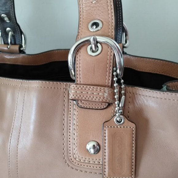 Coach Soho Carry-All Tote - Picture 4 of 15